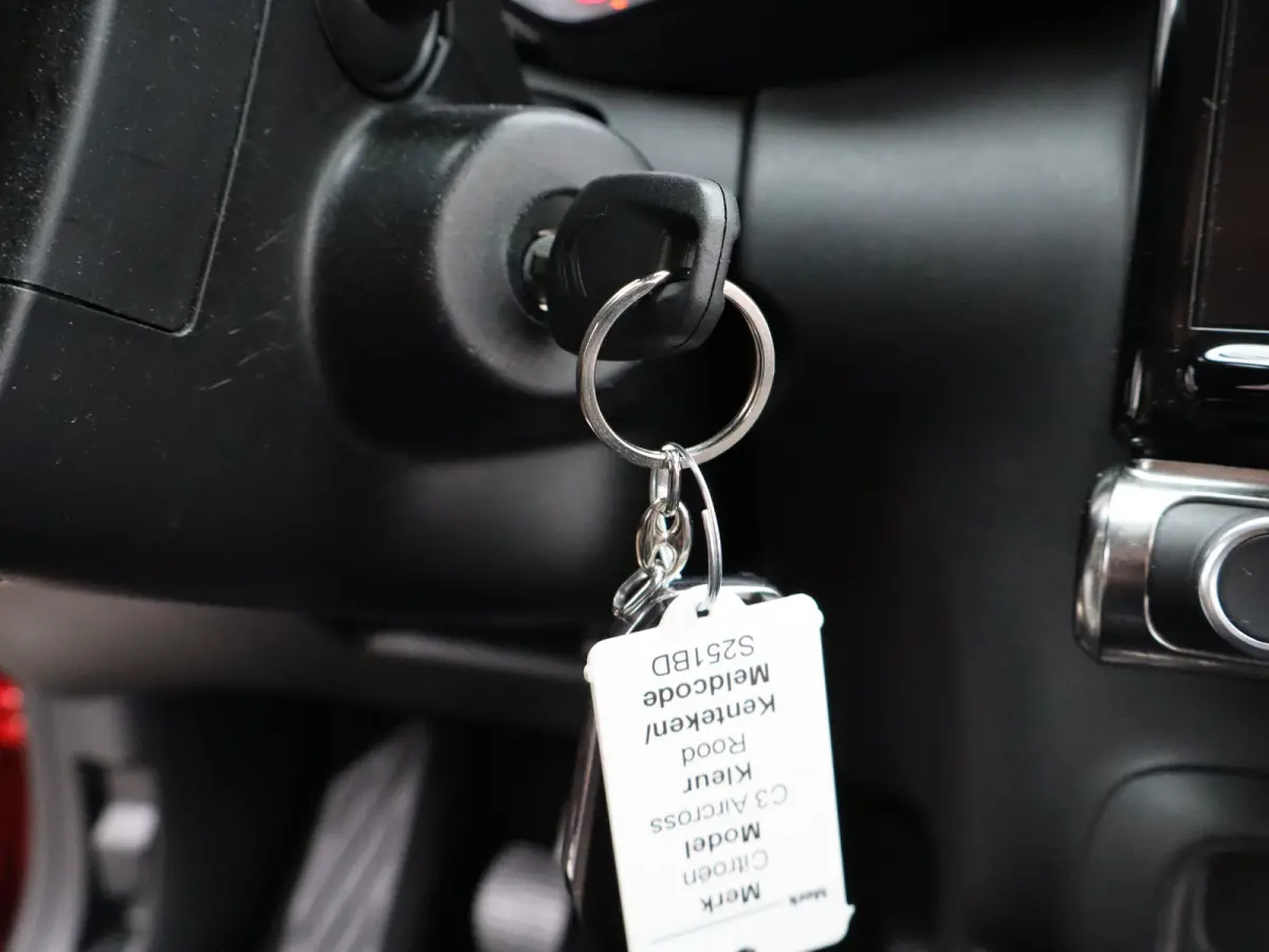 1.2 PureTech Live Navigatie | Airco | Cruise Control | LED verlichting | Parkeersenoren