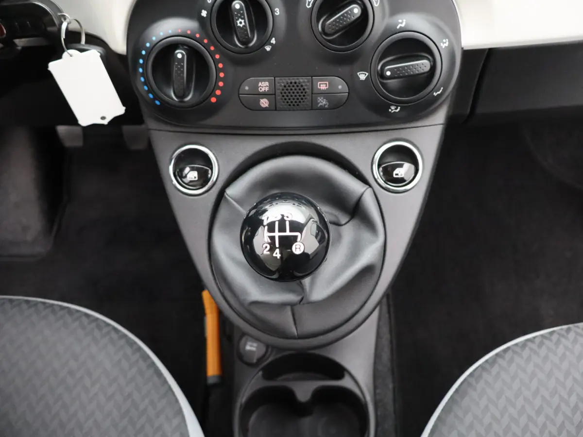 1.2 Popstar Cruise Control | Airco | 15" Lichtmetalen Velgen | Bluetooth Telefoon Verbinding