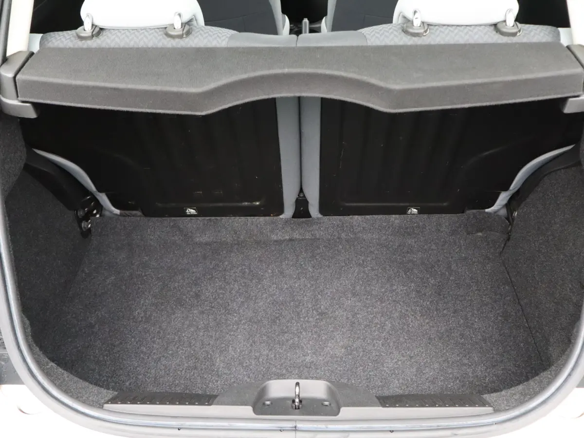 1.2 Popstar Cruise Control | Airco | 15" Lichtmetalen Velgen | Bluetooth Telefoon Verbinding