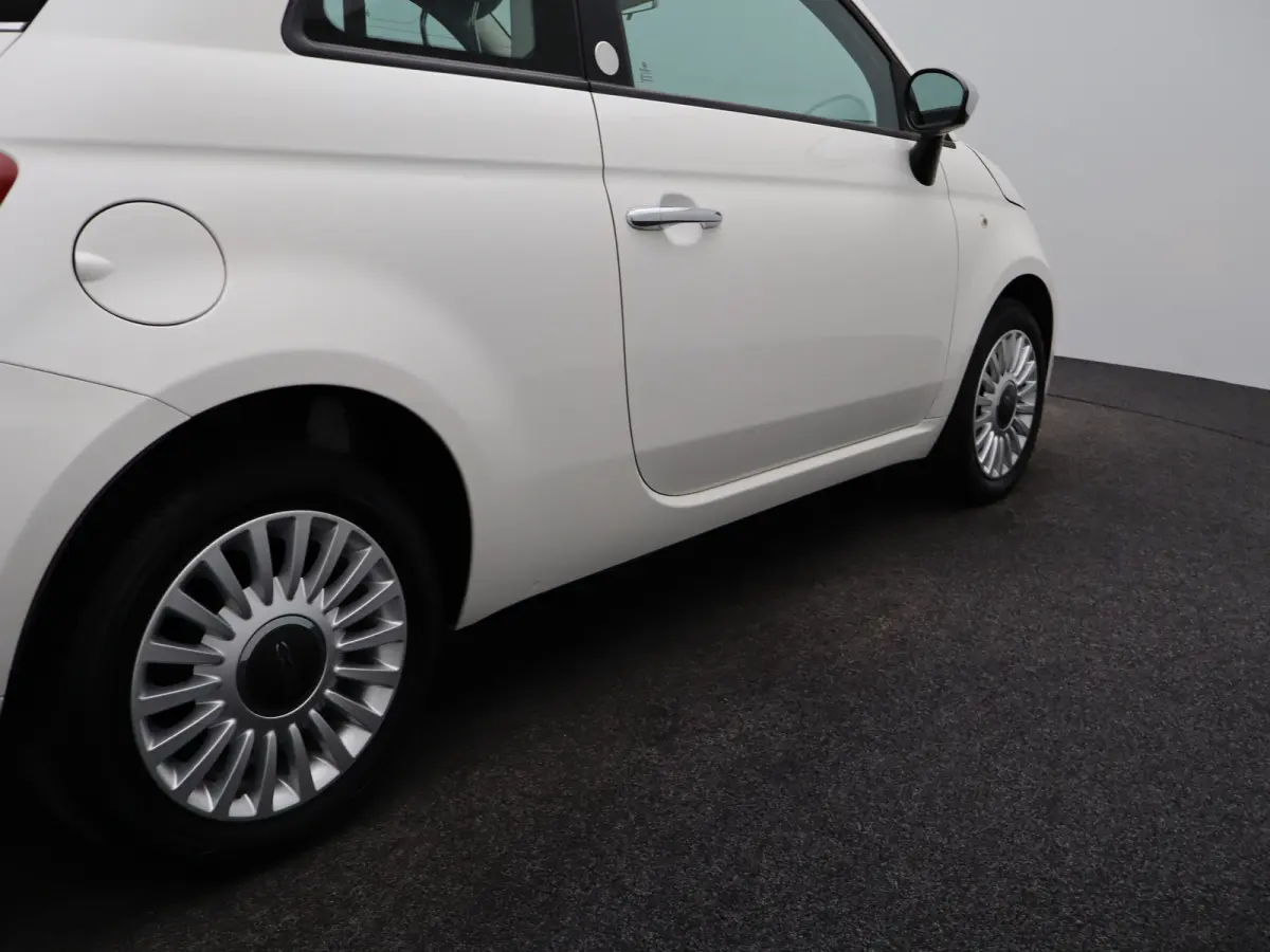 0.9 TwinAir Turbo Mirror Schuifdak | Airco | Navigatie | 15" Lichtmetalen Velgen | Bluetooth Telefoon Verbinding