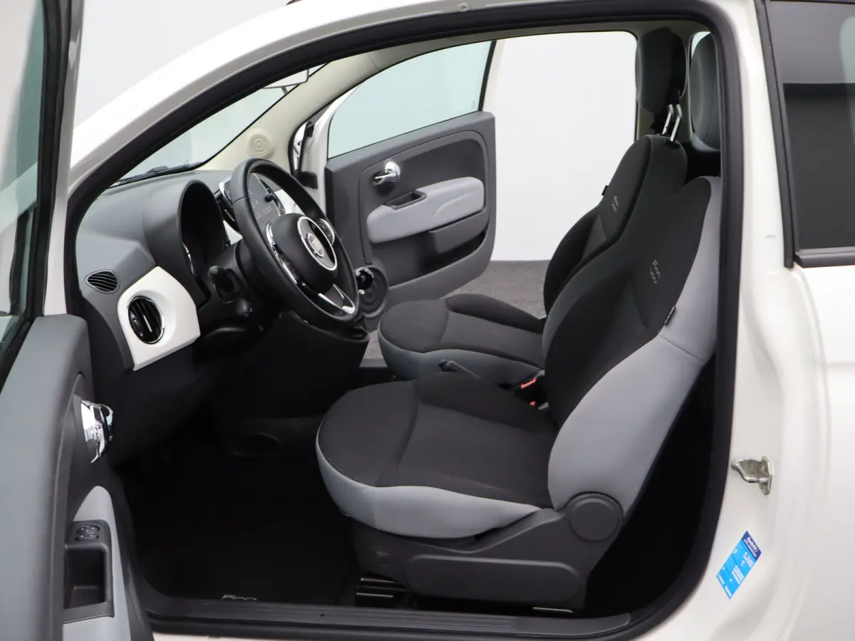 0.9 TwinAir Turbo Mirror Schuifdak | Airco | Navigatie | 15" Lichtmetalen Velgen | Bluetooth Telefoon Verbinding