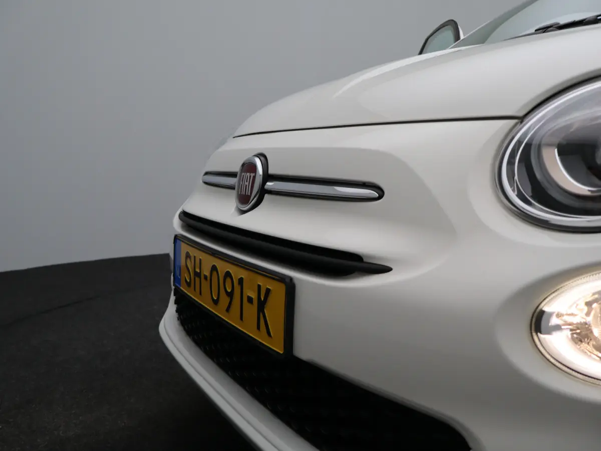0.9 TwinAir Turbo Mirror Schuifdak | Airco | Navigatie | 15" Lichtmetalen Velgen | Bluetooth Telefoon Verbinding