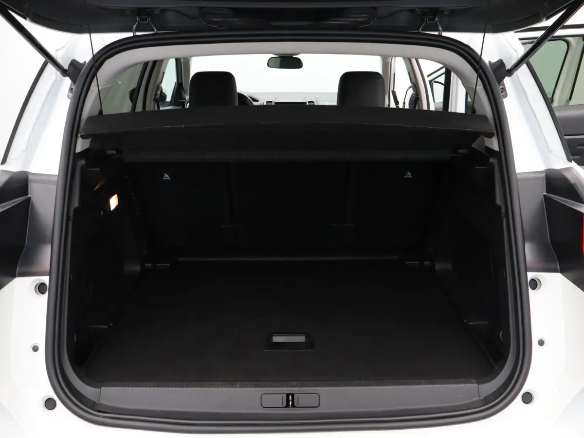 1.2 PureTech Feel | Cruise Control | Camera | Parkeersensoren | Climate Control | Half Lederen Bekleding | Apple Carplay/Android Auto