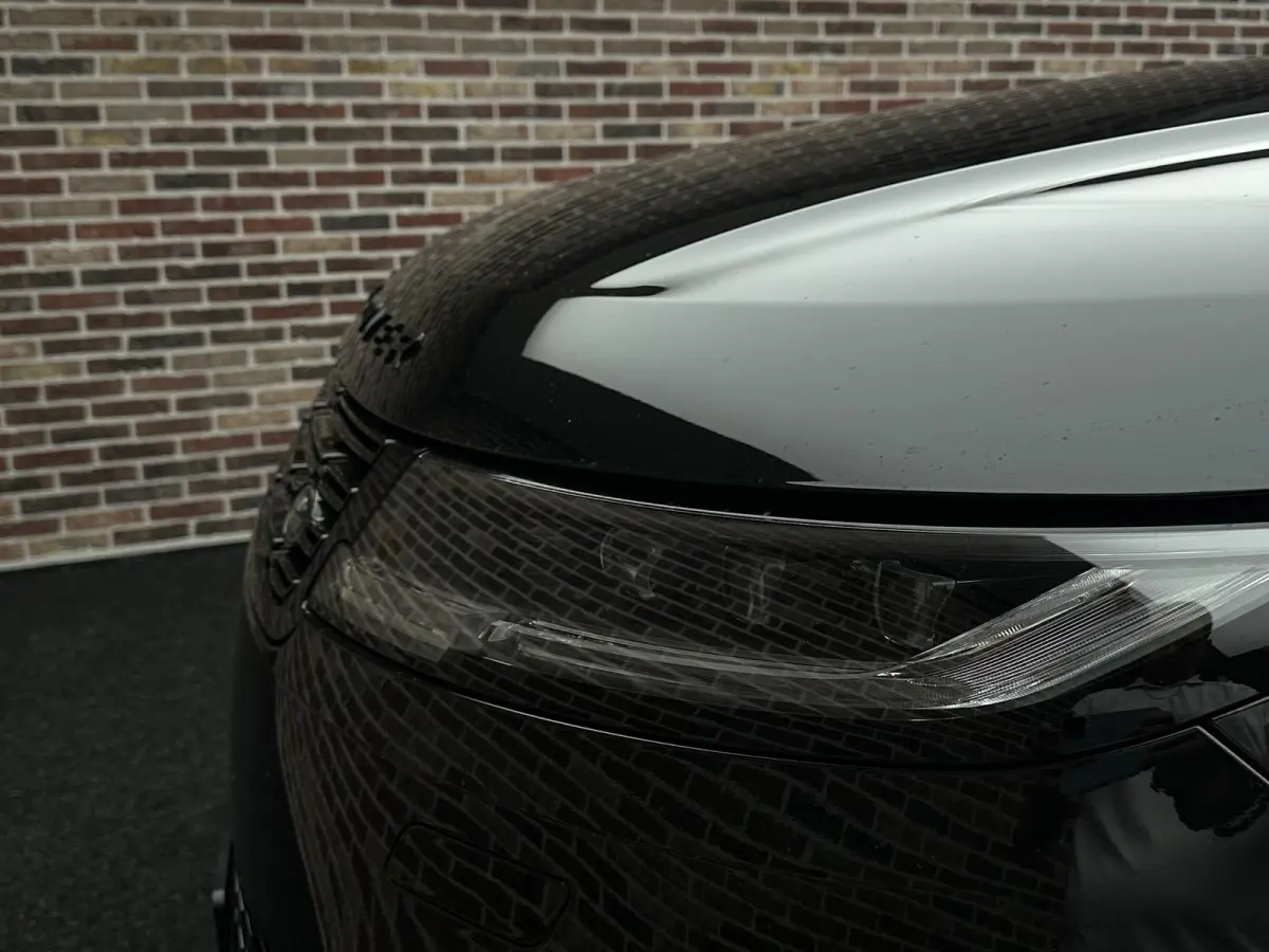 3.0 P510e Autobiography PHEV Panorama headup Carbon