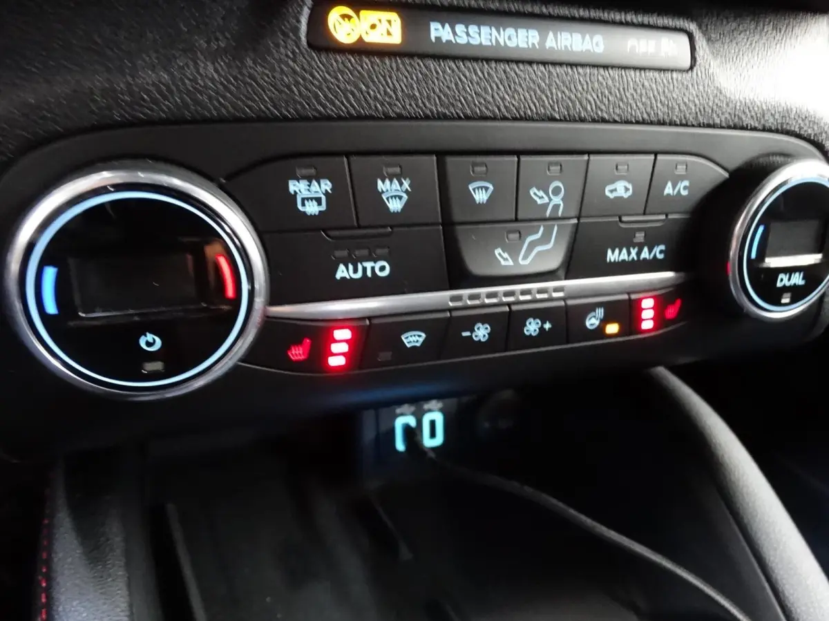 1.0 EcoBoost Hybrid ST Line X Business