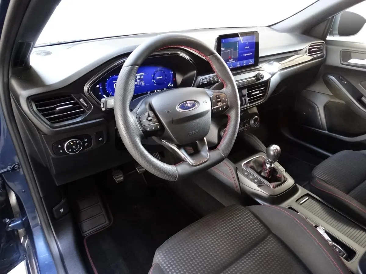 1.0 EcoBoost Hybrid ST Line X Business