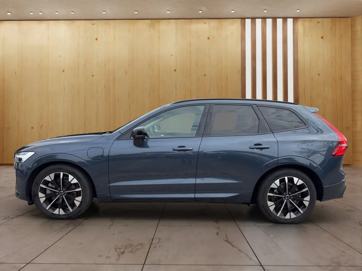2.0 T6 Plug-in hybrid AWD Ultra Dark | Luchtvering | Trekhaak | Harman Kardon | Panoramadak | Stoel + Stuur Verwarming | 360 Camera |