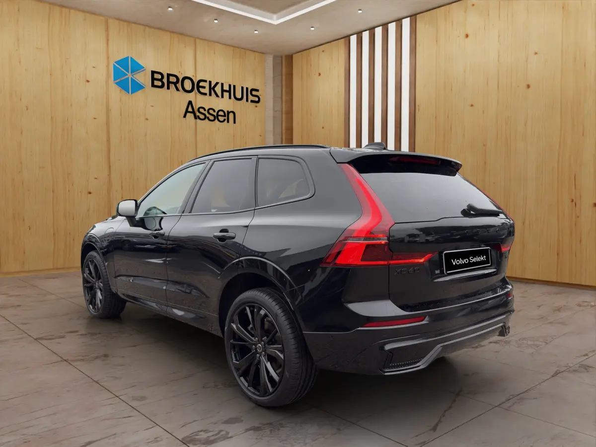 Plus Black Edition Recharge Plug-In Hybrid AWD | Head Up Display | Harman Kardon | Panoramadak | 360 Camera | Stoel + Stuur Verwarming |
