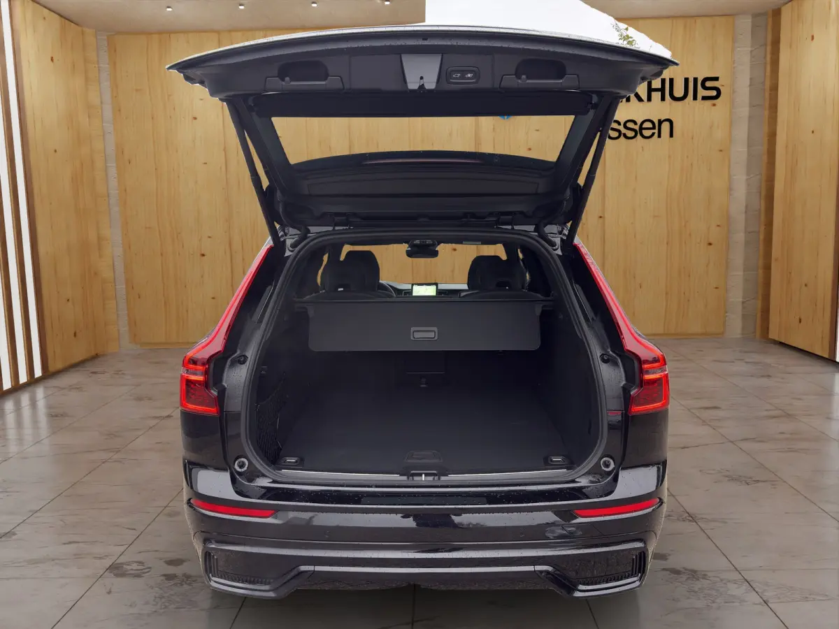 Plus Black Edition Recharge Plug-In Hybrid AWD | Head Up Display | Harman Kardon | Panoramadak | 360 Camera | Stoel + Stuur Verwarming |