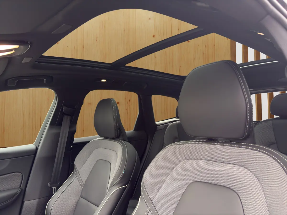 Plus Black Edition Recharge Plug-In Hybrid AWD | Head Up Display | Harman Kardon | Panoramadak | 360 Camera | Stoel + Stuur Verwarming |