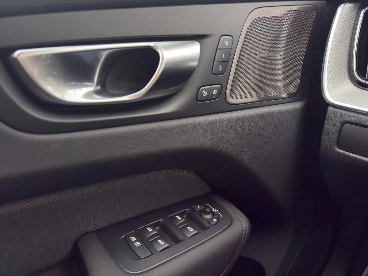 Plus Black Edition Recharge Plug-In Hybrid AWD | Head Up Display | Harman Kardon | Panoramadak | 360 Camera | Stoel + Stuur Verwarming |