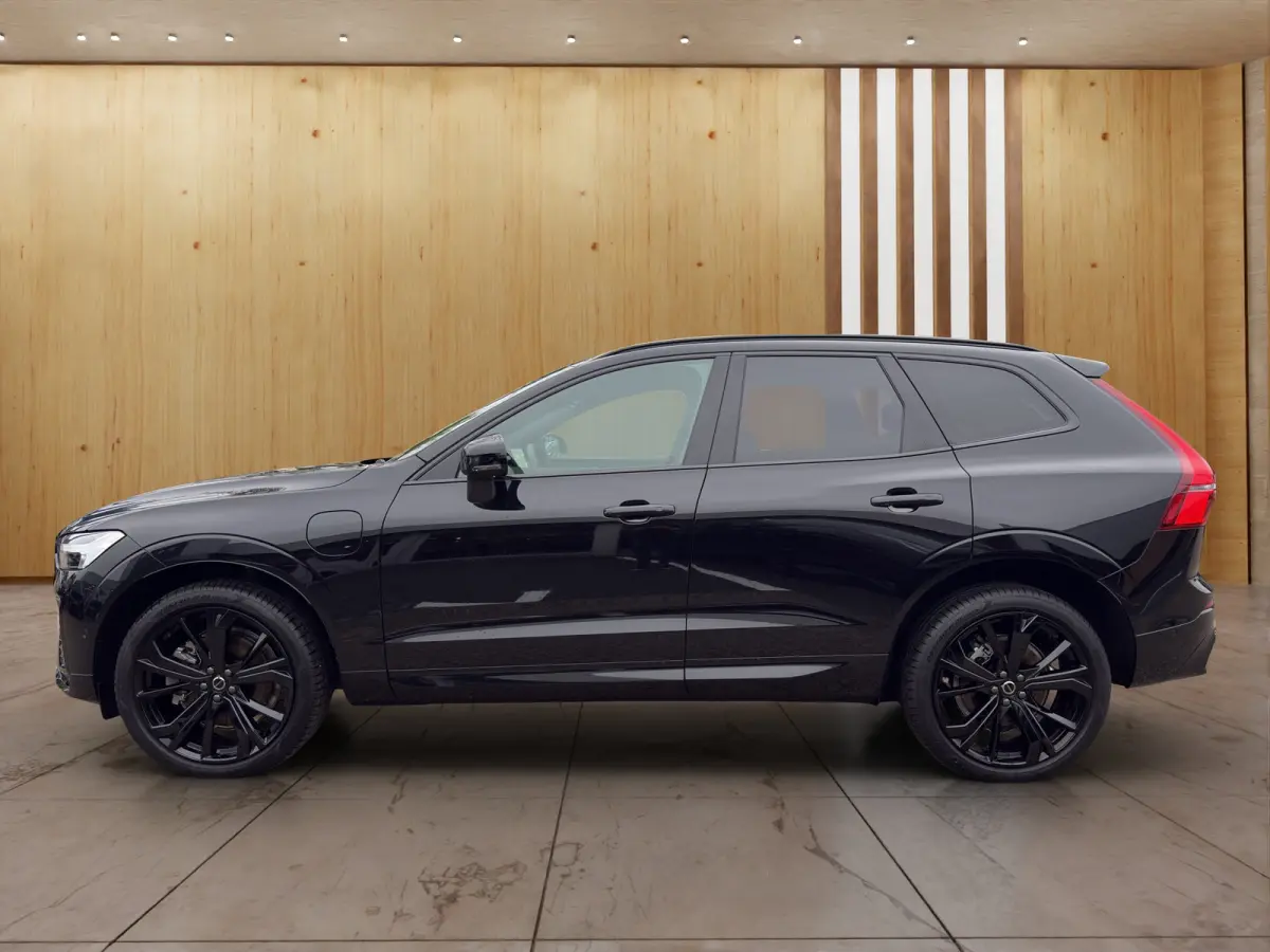 Plus Black Edition Recharge Plug-In Hybrid AWD | Head Up Display | Harman Kardon | Panoramadak | 360 Camera | Stoel + Stuur Verwarming |