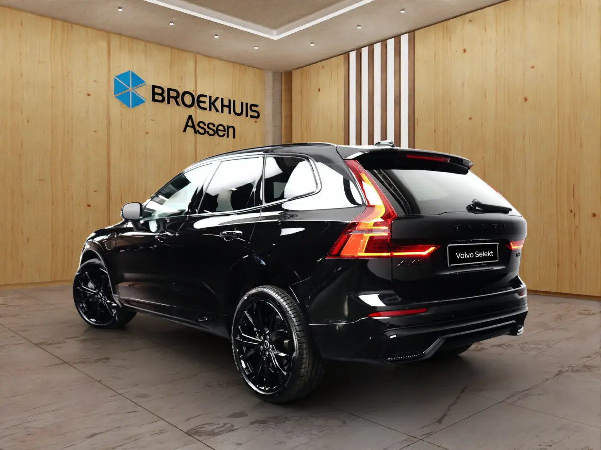 Plus Black Edition Recharge Plug-In Hybrid AWD | Head Up Display | Harman Kardon | Panoramadak | 360 Camera | Stoel + Stuur Verwarming |