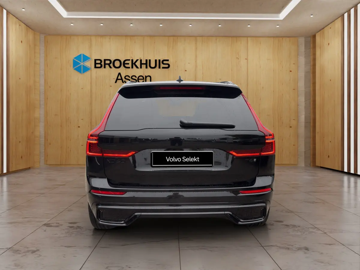 Plus Black Edition Recharge Plug-In Hybrid AWD | Head Up Display | Harman Kardon | Panoramadak | 360 Camera | Stoel + Stuur Verwarming |