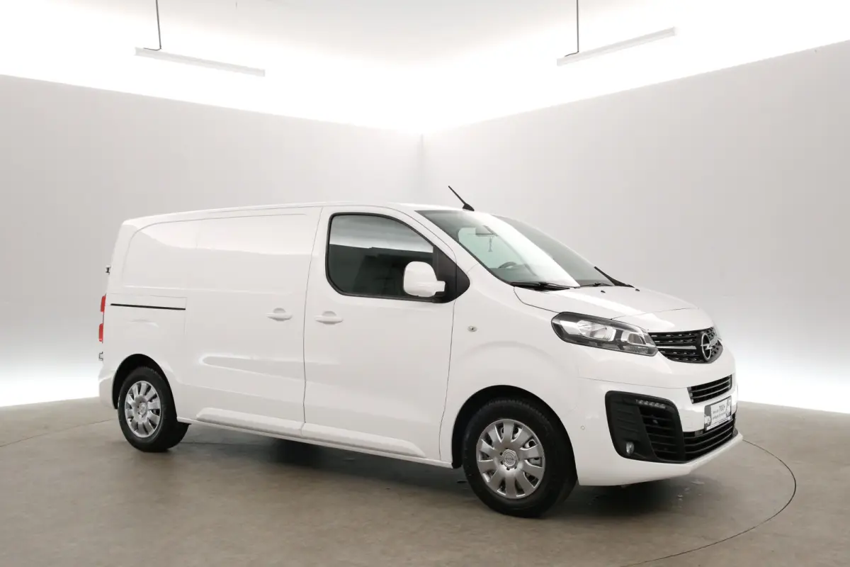 1.5D L2H1 | Marge | Clima | Carplay | 3 Zits | Cruise | Trekhaak | Parkeersens.