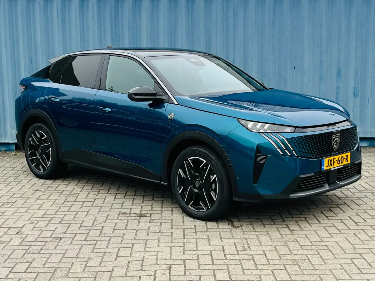 1.2 Hybrid 145 GT Adaptieve Cruise | Camera | Elec.Klep | Carplay | Leder/Stof | Clima | LMV | | Achterbank in delen neerklapbaar | Achteruitrijcamera | Apple Carplay/Android Auto|telefoonin