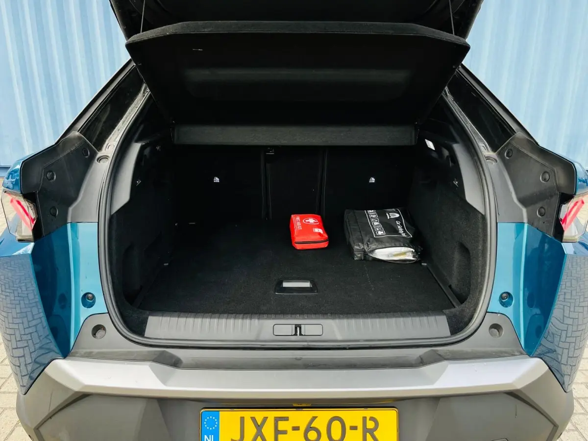 1.2 Hybrid 145 GT Adaptieve Cruise | Camera | Elec.Klep | Carplay | Leder/Stof | Clima | LMV | | Achterbank in delen neerklapbaar | Achteruitrijcamera | Apple Carplay/Android Auto|telefoonin