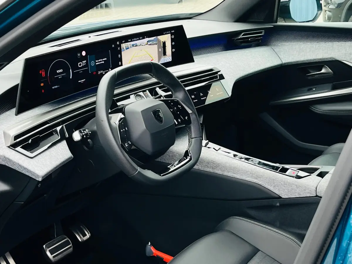 1.2 Hybrid 145 GT Adaptieve Cruise | Camera | Elec.Klep | Carplay | Leder/Stof | Clima | LMV | | Achterbank in delen neerklapbaar | Achteruitrijcamera | Apple Carplay/Android Auto|telefoonin