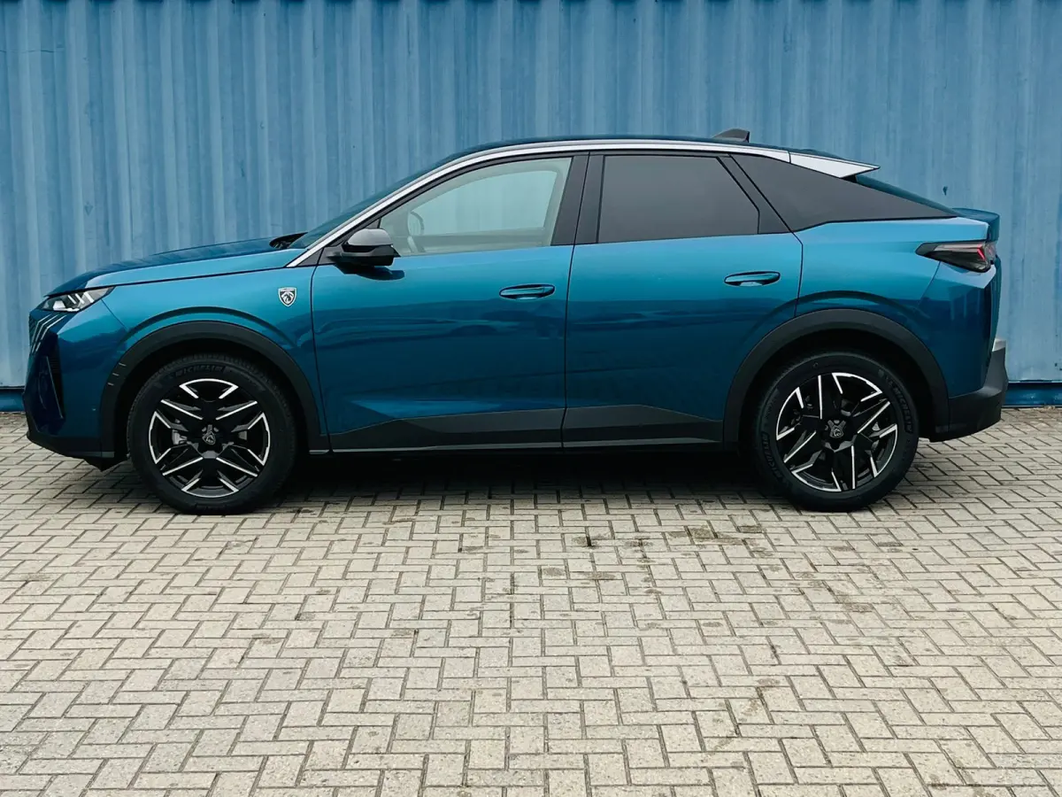 1.2 Hybrid 145 GT Adaptieve Cruise | Camera | Elec.Klep | Carplay | Leder/Stof | Clima | LMV | | Achterbank in delen neerklapbaar | Achteruitrijcamera | Apple Carplay/Android Auto|telefoonin