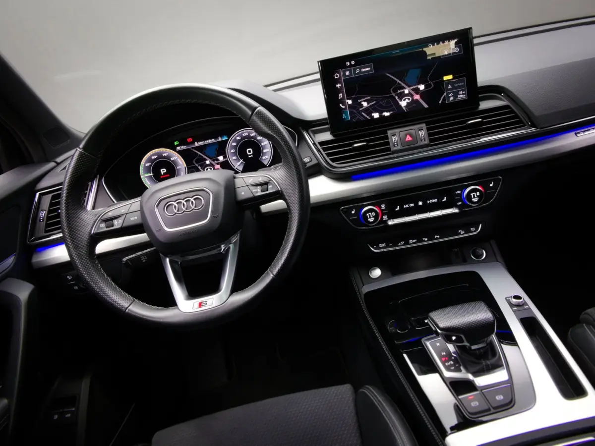 55 TFSI e S-Line Edition Competition (LUCHTVERING, PANORAMADAK, SFEERVERLICHTING, BANG&OLUFSEN, CAMERA, APPLE CARPLAY)