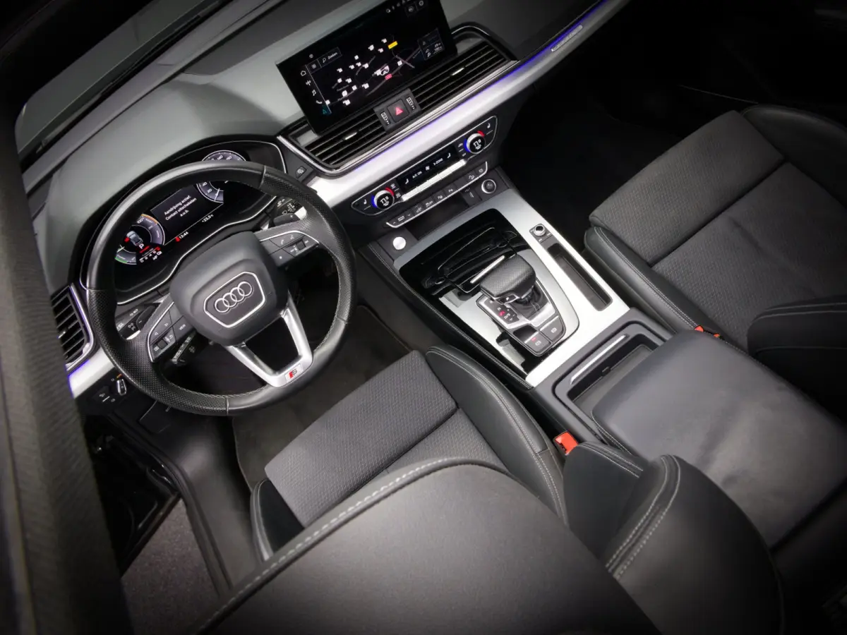 55 TFSI e S-Line Edition Competition (LUCHTVERING, PANORAMADAK, SFEERVERLICHTING, BANG&OLUFSEN, CAMERA, APPLE CARPLAY)