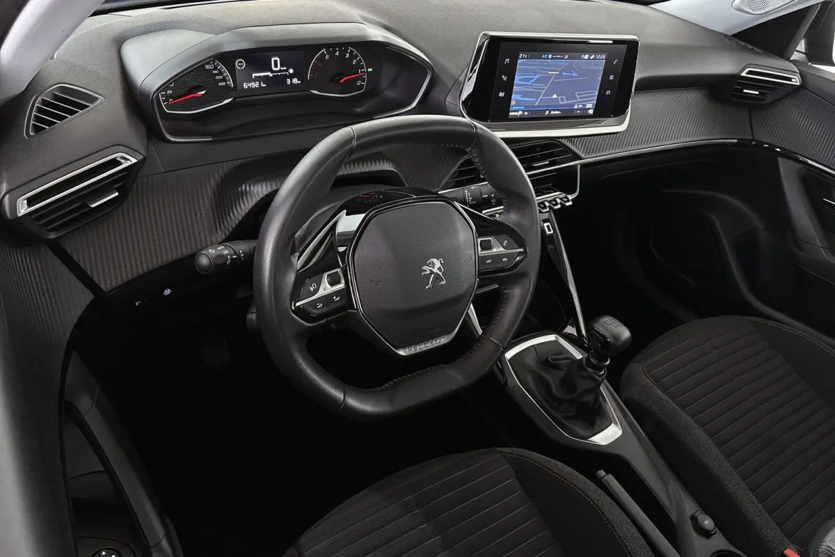 1.2 PureTech Active Trekhaak Navigatie Airco Apple CarPlay