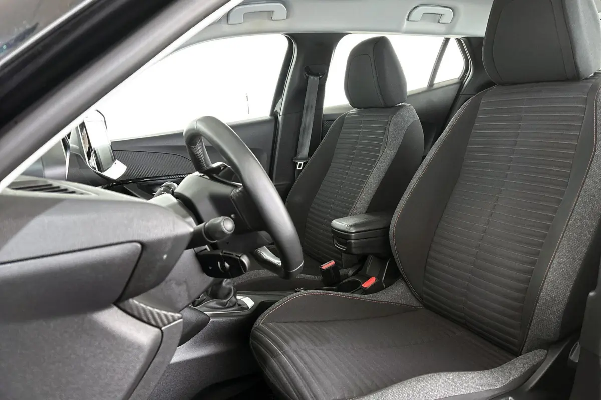 1.2 PureTech Active Trekhaak Navigatie Airco Apple CarPlay