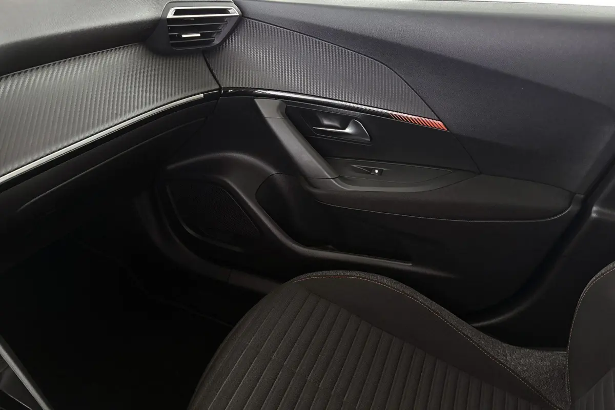 1.2 PureTech Active Trekhaak Navigatie Airco Apple CarPlay
