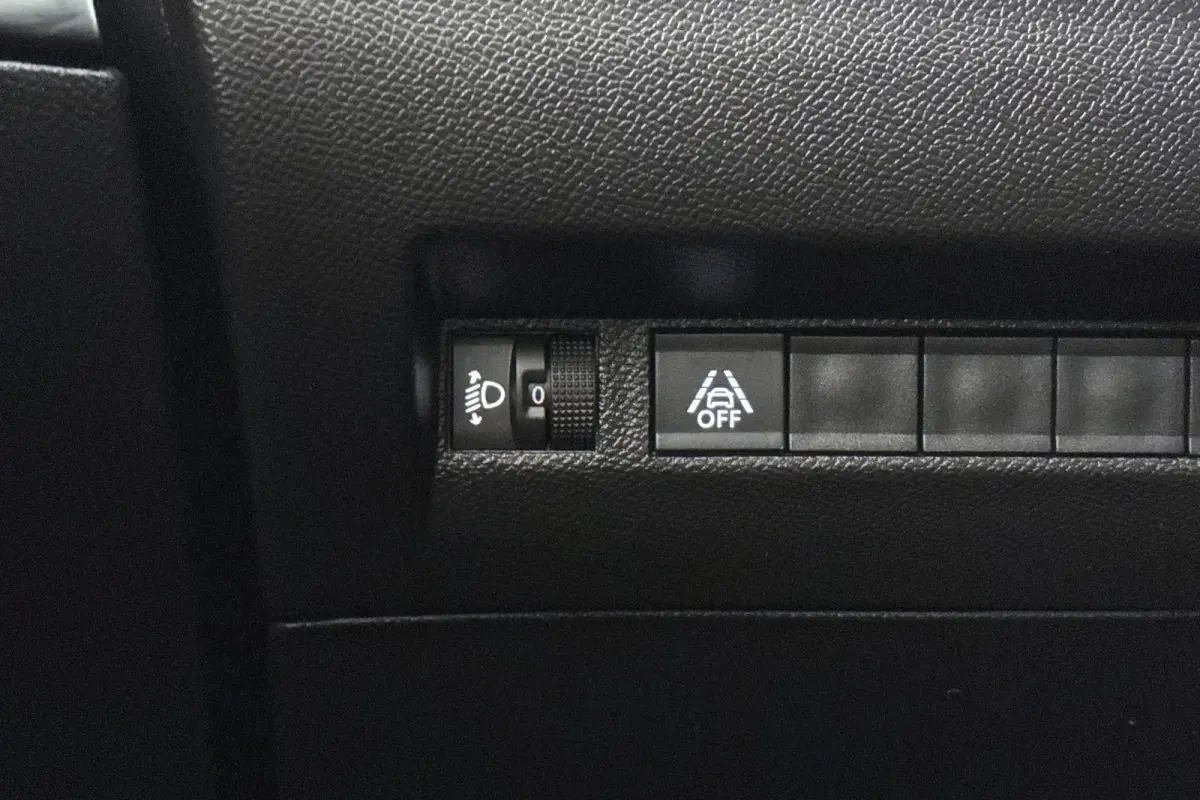 1.2 PureTech Active Trekhaak Navigatie Airco Apple CarPlay