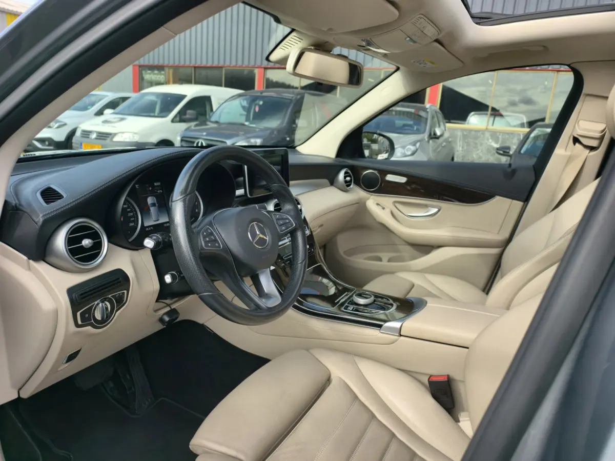 350e 4MATIC Premium Plus
