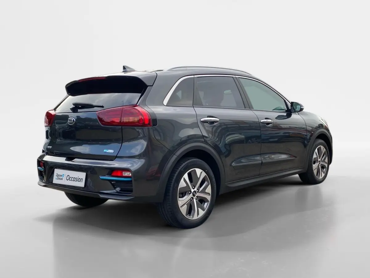 DynamicPlusLine 64 kWh | Climate control | Navigatie | Parkeercamera | Stoel + stuurverwarming | Keyless | Schuif-kanteldak | Line assist |