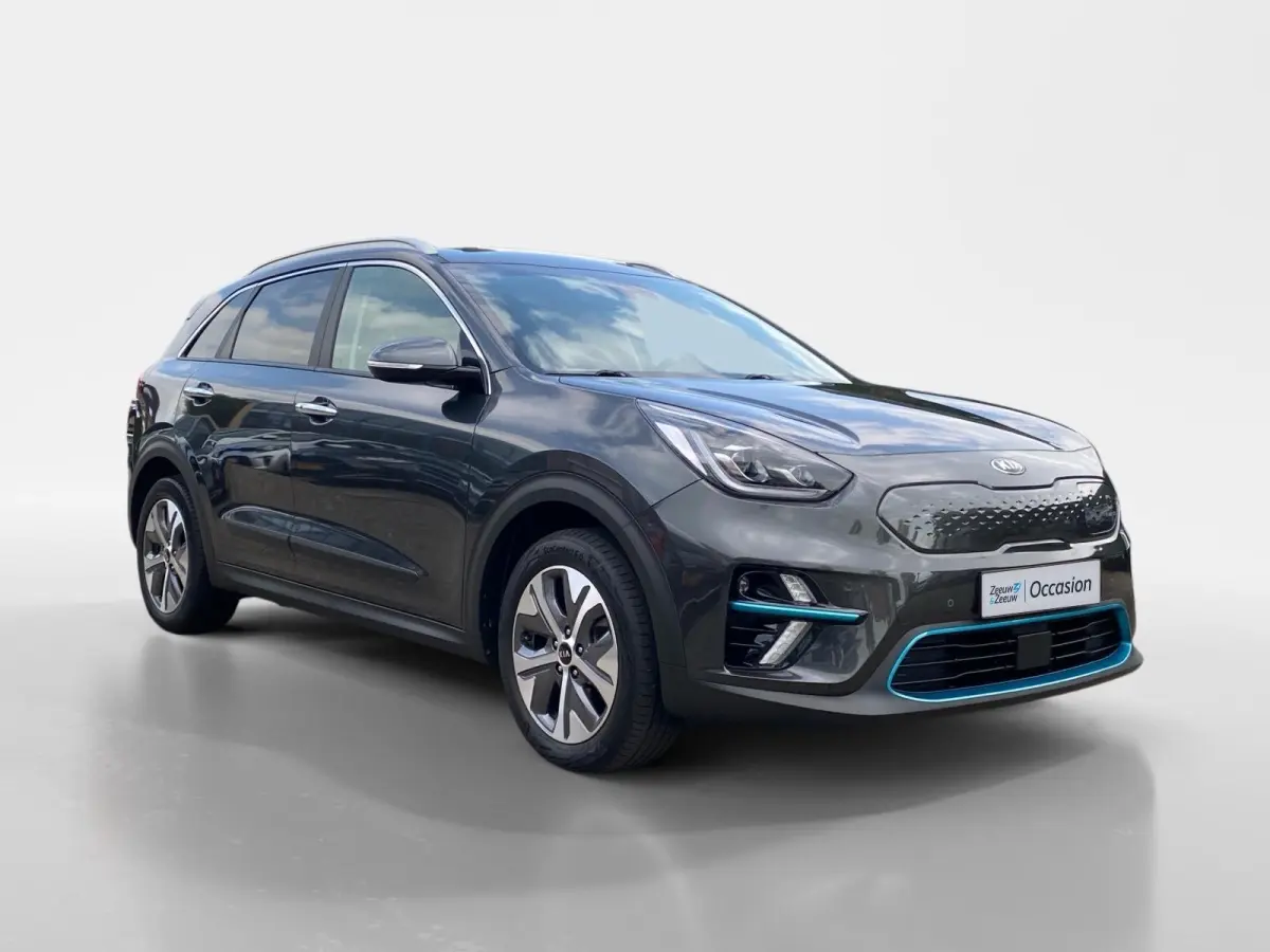 DynamicPlusLine 64 kWh | Climate control | Navigatie | Parkeercamera | Stoel + stuurverwarming | Keyless | Schuif-kanteldak | Line assist |