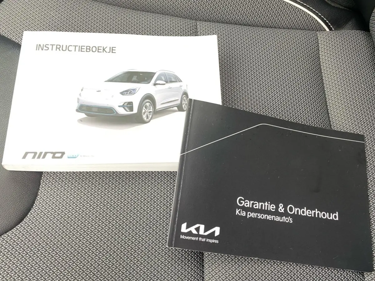 DynamicPlusLine 64 kWh | Climate control | Navigatie | Parkeercamera | Stoel + stuurverwarming | Keyless | Schuif-kanteldak | Line assist |