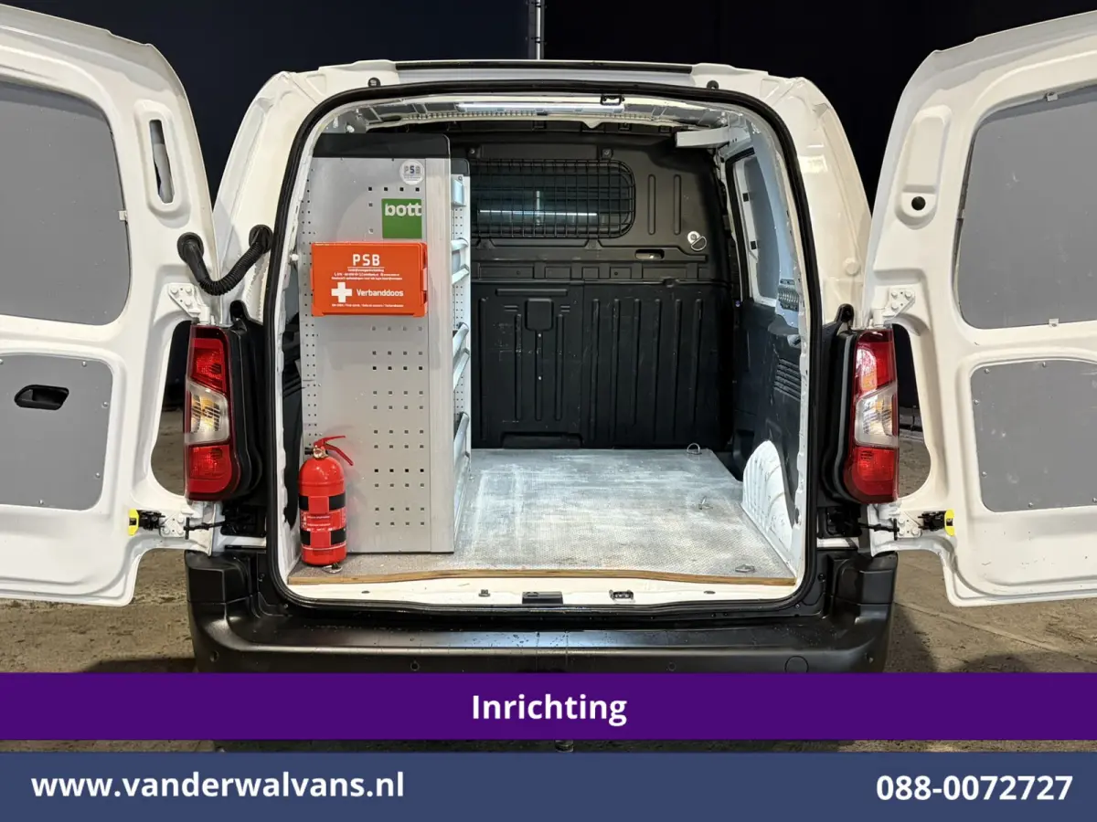 1.5 BlueHDI 102pk L1H1 inrichting Euro6 Airco | Navigatie | Apple Carplay Trekhaak, Cruisecontrol, Android Auto, Parkeersensoren