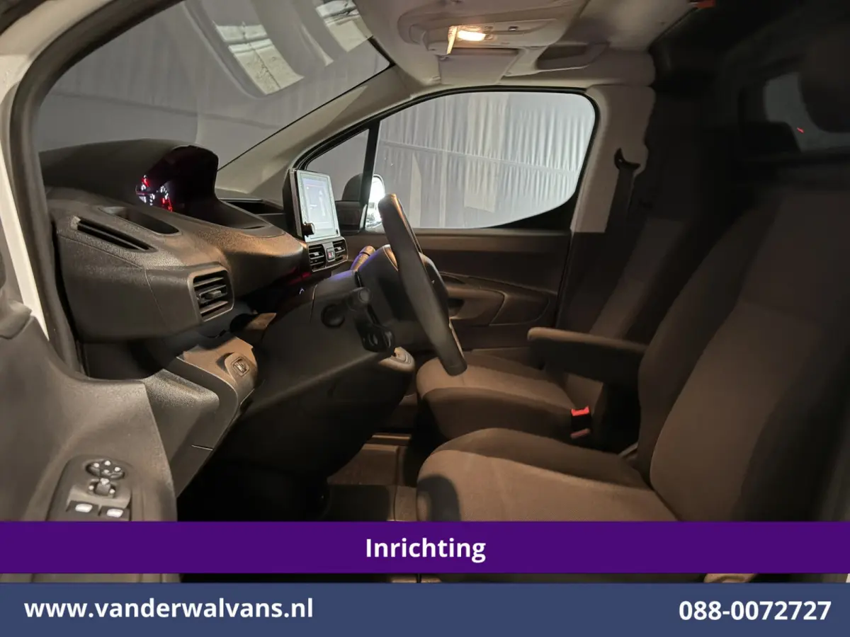 1.5 BlueHDI 102pk L1H1 inrichting Euro6 Airco | Navigatie | Apple Carplay Trekhaak, Cruisecontrol, Android Auto, Parkeersensoren