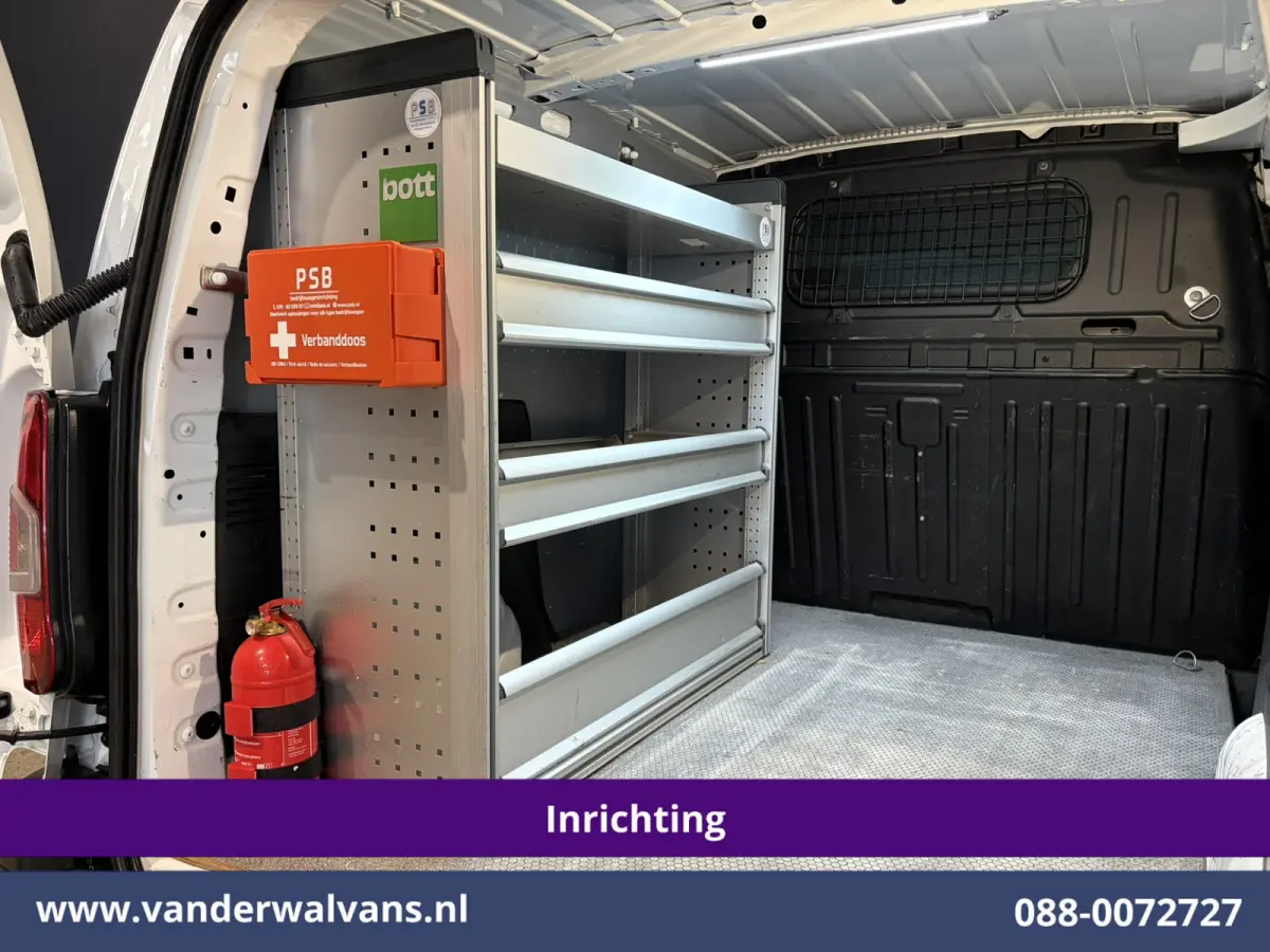 1.5 BlueHDI 102pk L1H1 inrichting Euro6 Airco | Navigatie | Apple Carplay Trekhaak, Cruisecontrol, Android Auto, Parkeersensoren