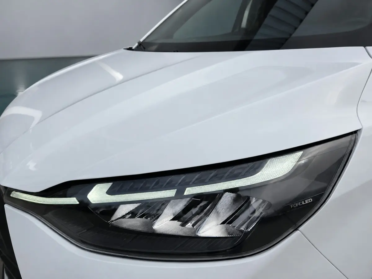 2.0 TDCI Trend Airco LED verlichting Cruisecontrol Achteruitrijcamera