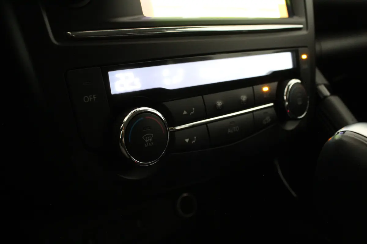 1.2 TCe Limited > Automaat/Trekhaak/all season banden/Apple Carplay/Android Auto
