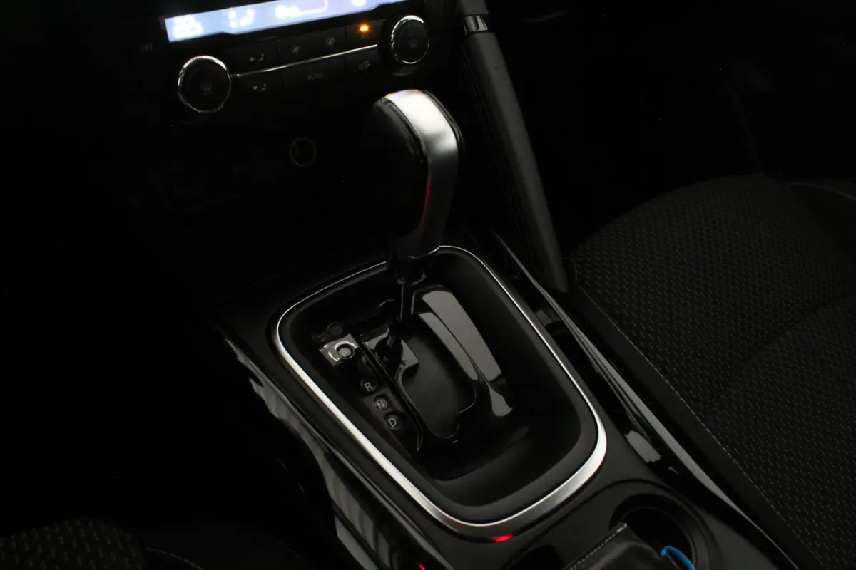 1.2 TCe Limited > Automaat/Trekhaak/all season banden/Apple Carplay/Android Auto