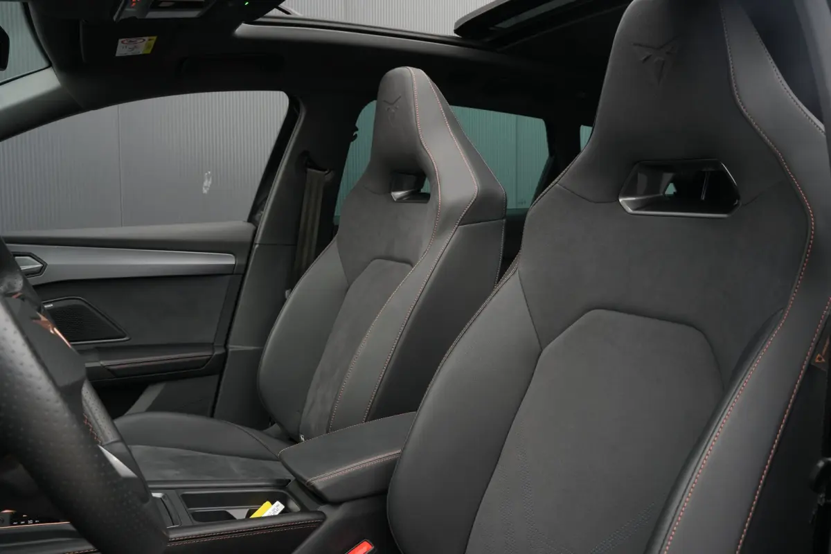 1.5 TSI e-Hybrid 204pk Business | Panoramadak | Bestuurdersstoel Geheugen | Stuur & Stoelverwarming | Sennheiser