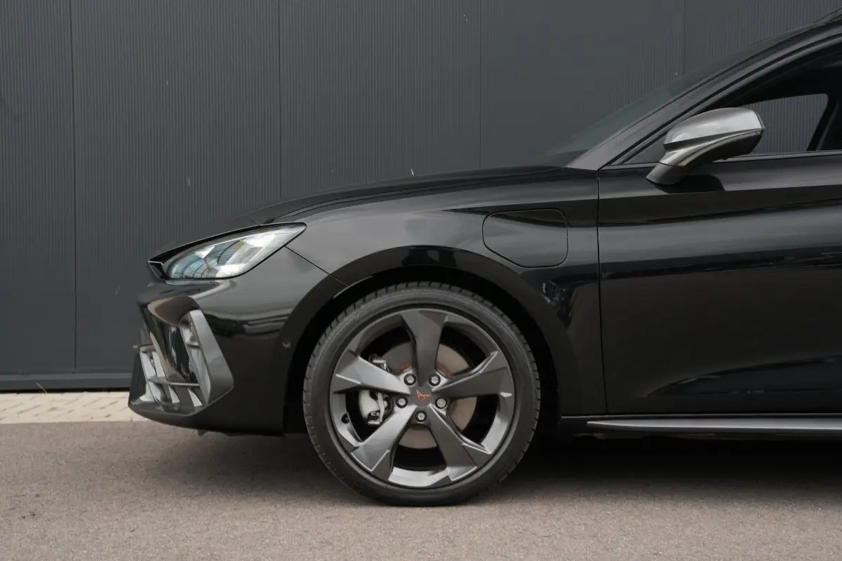 1.5 TSI e-Hybrid 204pk Business | Panoramadak | Bestuurdersstoel Geheugen | Stuur & Stoelverwarming | Sennheiser