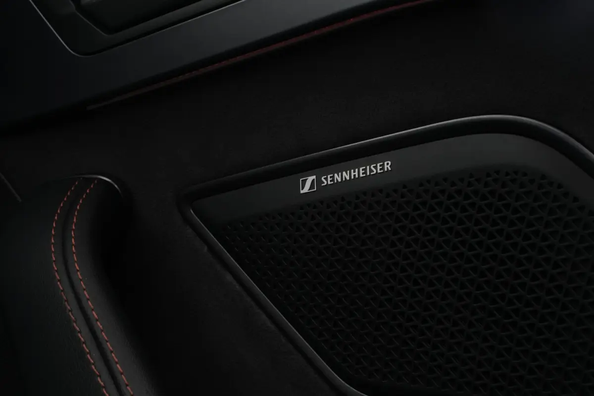 1.5 TSI e-Hybrid 204pk Business | Panoramadak | Bestuurdersstoel Geheugen | Stuur & Stoelverwarming | Sennheiser