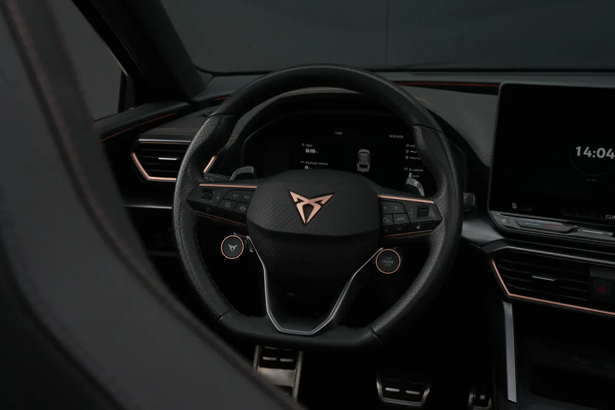 1.5 TSI e-Hybrid 204pk Business | Panoramadak | Bestuurdersstoel Geheugen | Stuur & Stoelverwarming | Sennheiser
