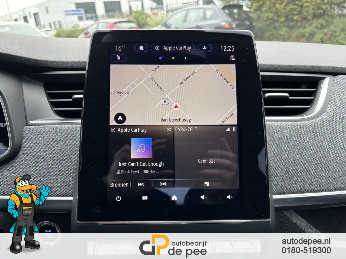 R135 Intens 52 kWh GARANTIE/KOOPACCU SOH 92%/CCS/SENS.V+A/CAMERA/CRUISE/CLIMA/CARPLAY/LICHTMETAAL rijklaarprijs!