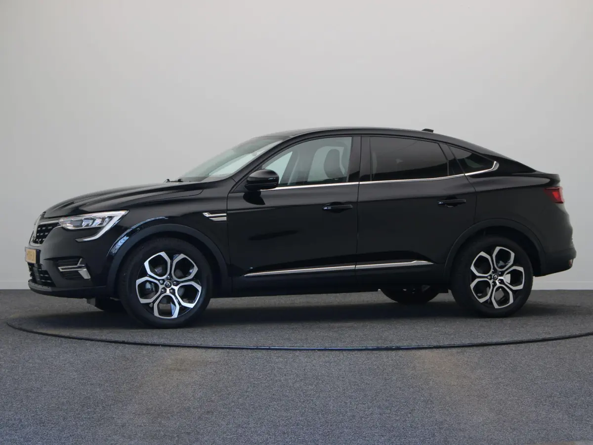 E-Tech Hybrid 145pk Intens | 1e eigenaar! | ABD Dealer onderhouden | Adaptive cruise control | Groot infotainment scherm | Half leder | Ledverlichting |