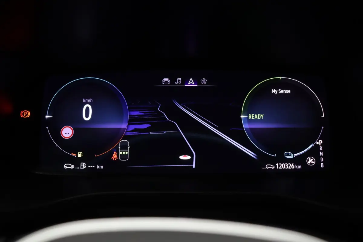 E-Tech Hybrid 145pk Intens | 1e eigenaar! | ABD Dealer onderhouden | Adaptive cruise control | Groot infotainment scherm | Half leder | Ledverlichting |