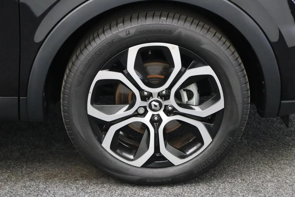 E-Tech Hybrid 145pk Intens | 1e eigenaar! | ABD Dealer onderhouden | Adaptive cruise control | Groot infotainment scherm | Half leder | Ledverlichting |