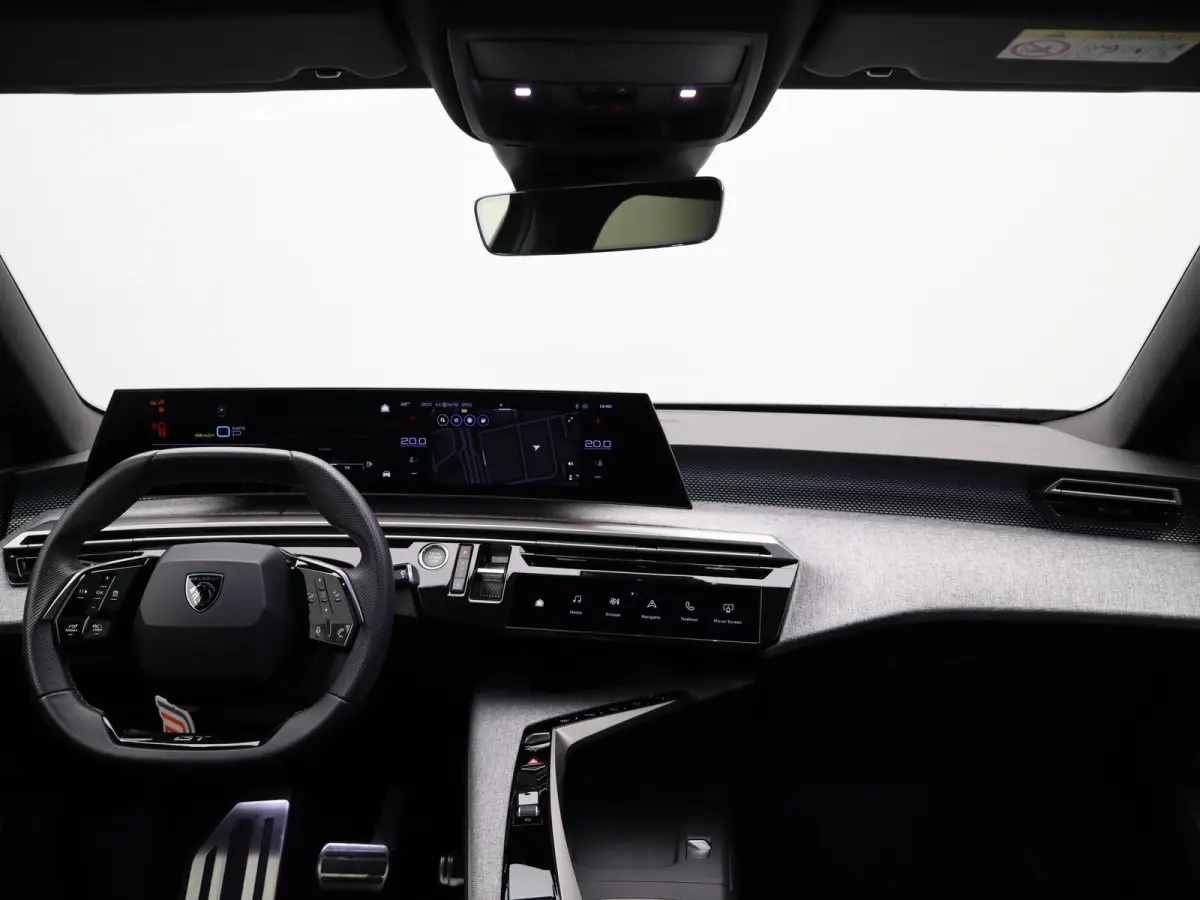 1.6 Plug-in Hybrid 195 GT 7p | Panoramadak | Parkeersensoren Voor en Achter | Camera | Trekhaak Afneembaar | Apple Carplay/Android Auto | Elektrische Kofferklep