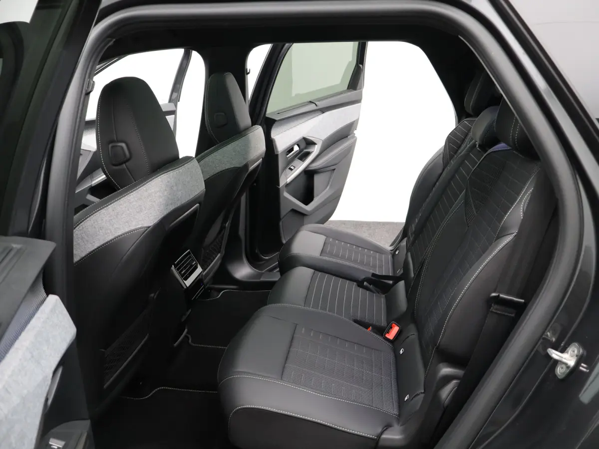 1.6 Plug-in Hybrid 195 GT 7p | Panoramadak | Parkeersensoren Voor en Achter | Camera | Trekhaak Afneembaar | Apple Carplay/Android Auto | Elektrische Kofferklep