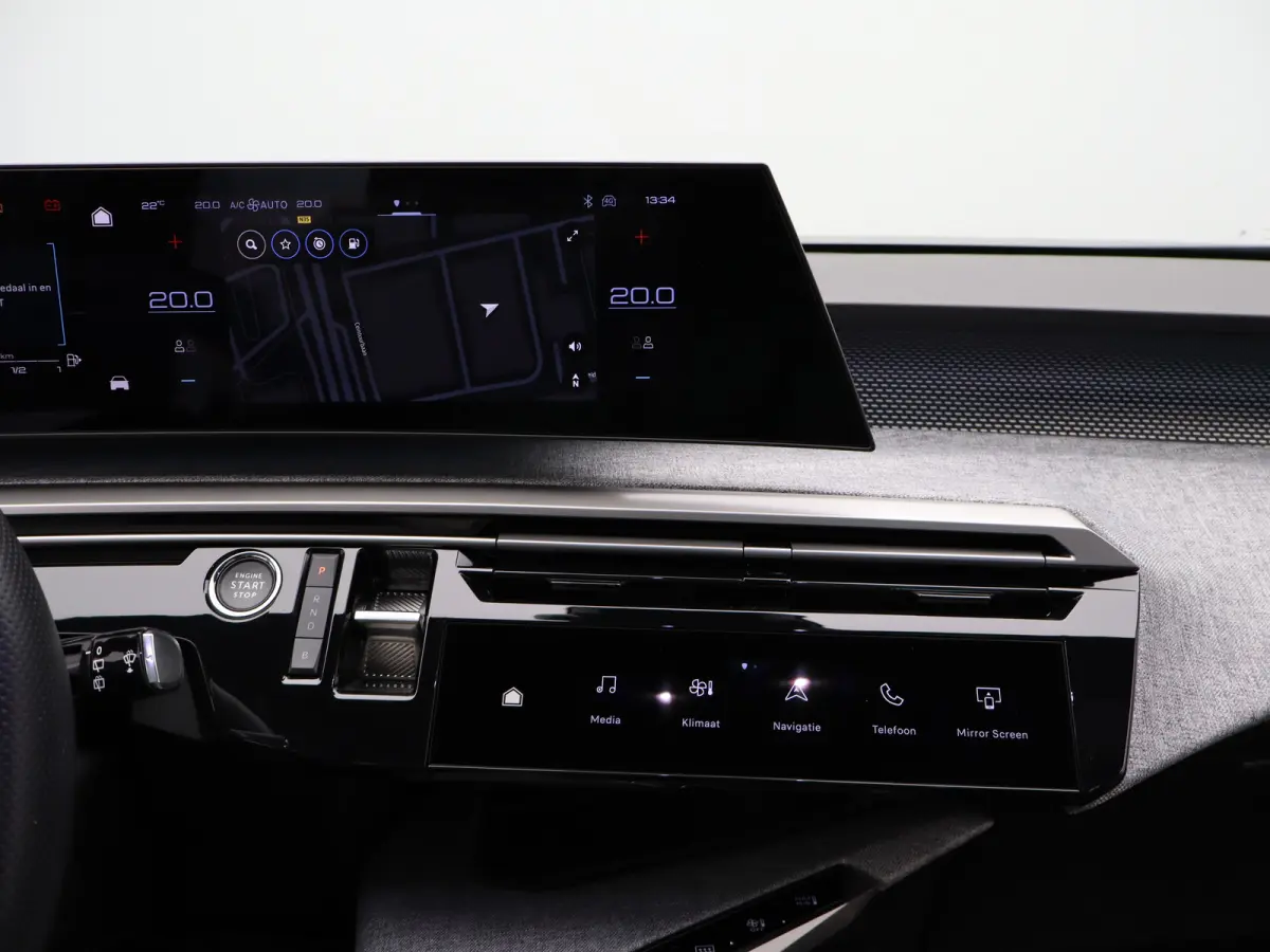 1.6 Plug-in Hybrid 195 GT 7p | Panoramadak | Parkeersensoren Voor en Achter | Camera | Trekhaak Afneembaar | Apple Carplay/Android Auto | Elektrische Kofferklep
